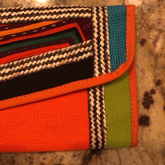 🆕 Handmade Wayuu Artisanal Clutch - Picture 3 of 4